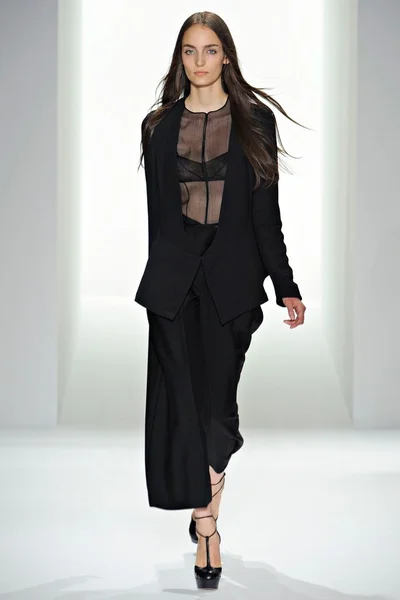Look 24
